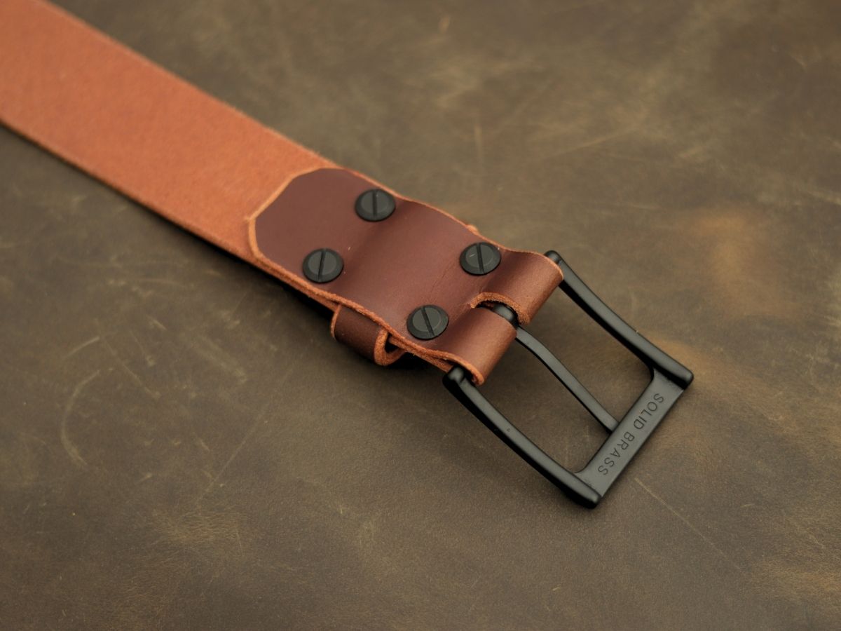Espresso mens leather dress belt buckle detail — solid brass interchangeable buckle with 4 brass Chicago screws, full-grain Water Buffalo hide made in Alberta - Stewart Leather