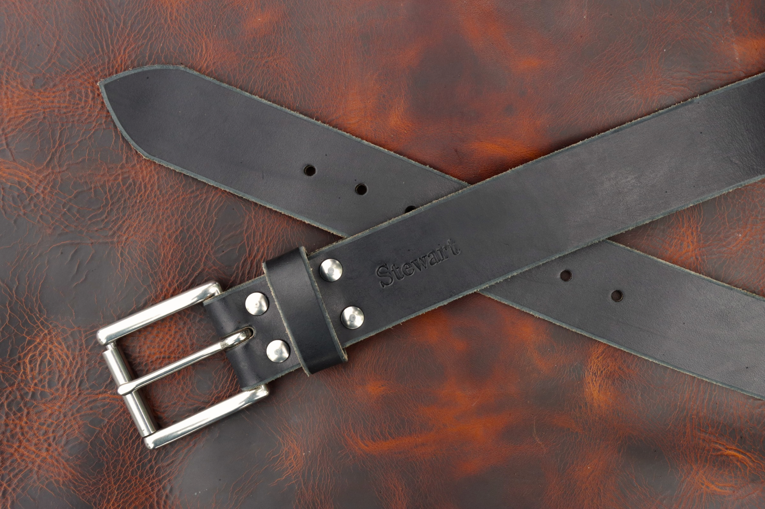 Black 1¾″ heavy-duty leather work belt – The Man Belt, handcrafted for blue-collar men