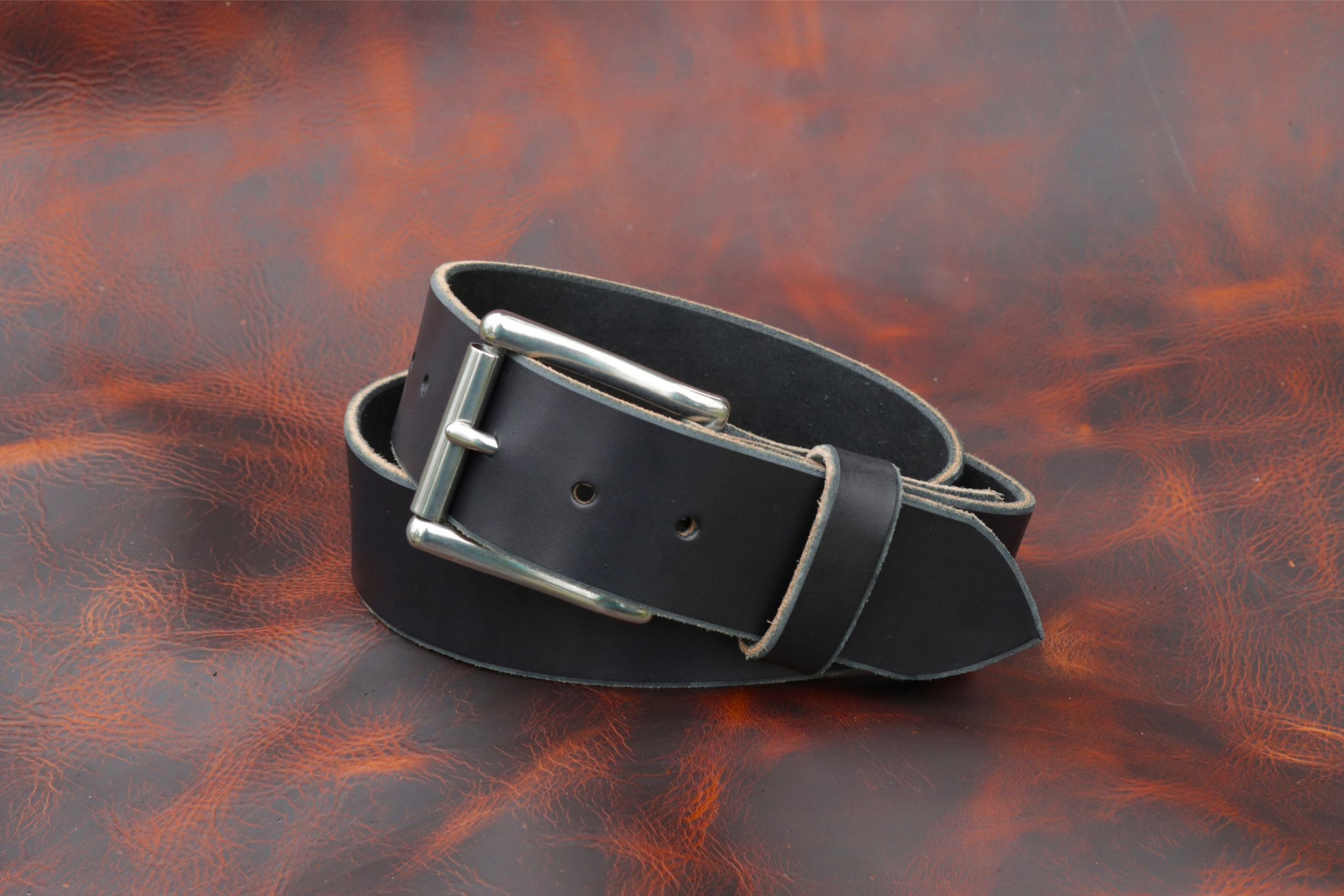 Black 1¾″ heavy-duty leather work belt – The Man Belt, handcrafted for blue-collar men (front)