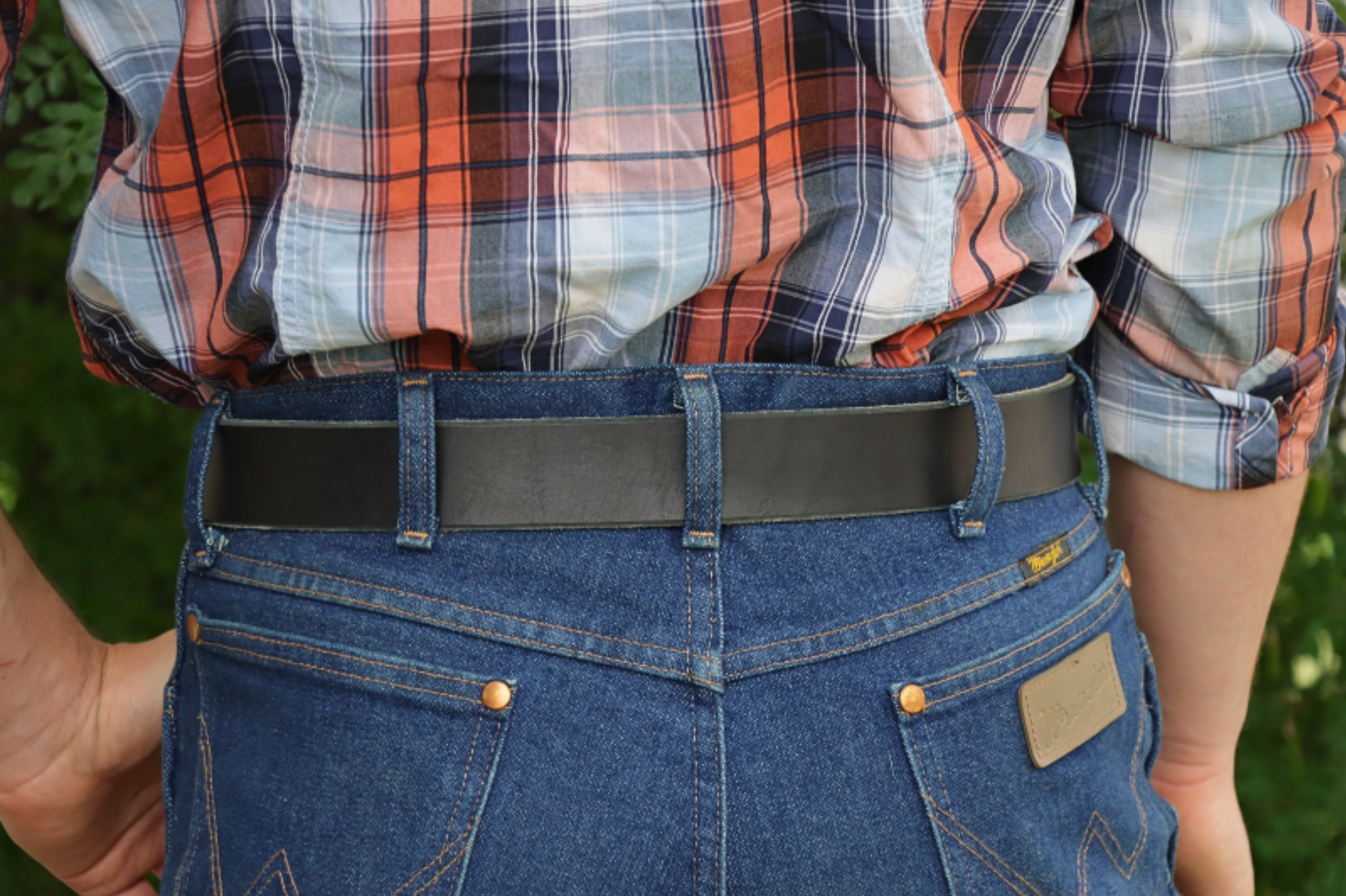 1½ inch black heavy-duty leather work belt for men (back)